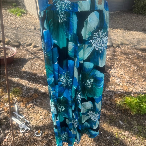 Forever 21 Blue & Teal Floral Wide Leg Pants - Picture 3 of 6